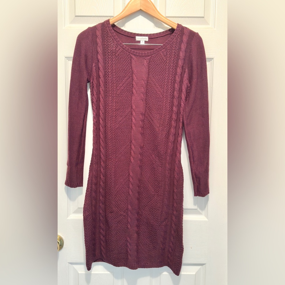 Charming Charlie Burgundy Wine Long Sleeve Cable Knit Sweater Dress Size Small